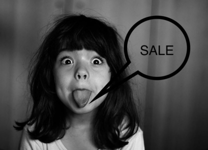 OUTLET/SALE -50% -70%