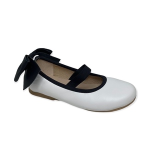 MANUELA DE JUAN BALLERINA LAATSTE MAAT 29-32 
